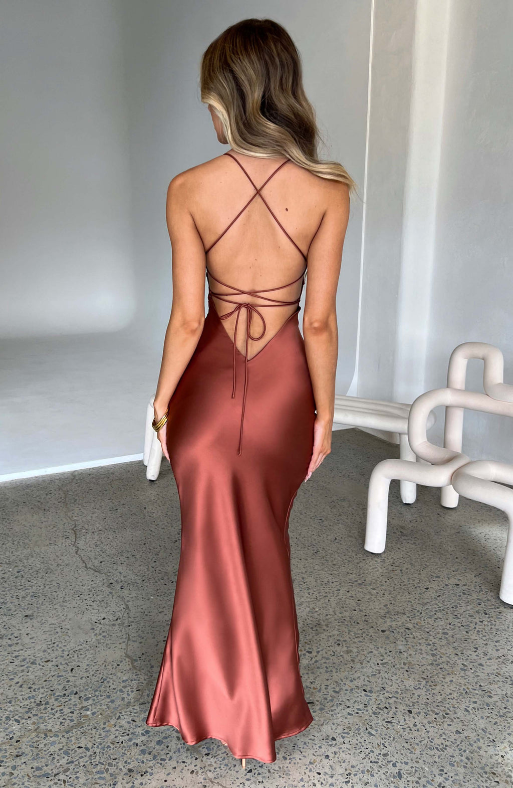 Vestido Gala Satinado de Espalda Descubierta