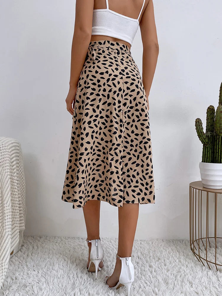 Falda Floral con Detalle de Lazo.
