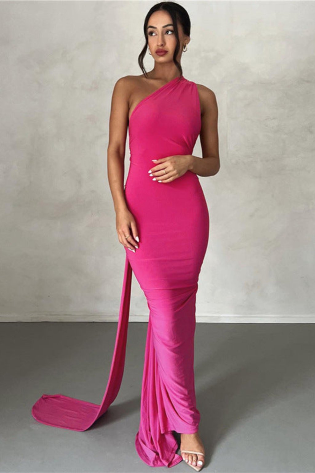 Vestido Asimétrico con Lazo Drapado